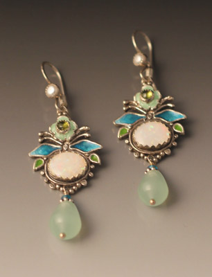 earrings of
opal, peridot, pearl, apatite, aqua quartz, and enamel.